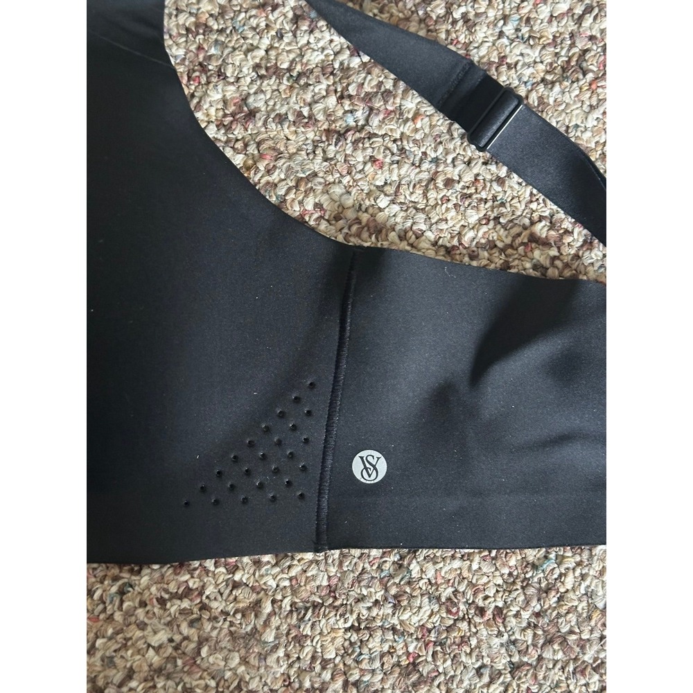 Victoria secret featherweight Max Sports Bra 40C - Picture 2 of 3